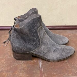Lucky Brand Lahela Gray Leather Booties size 7.5